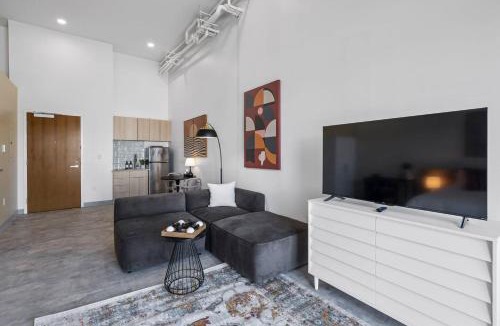 Northside Apartment | Studio | near Aquarium, Coolridge Park