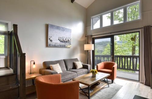 Mont-Tremblant Apartment | Stunning Condo - View on Lake Tremblant & Mountain