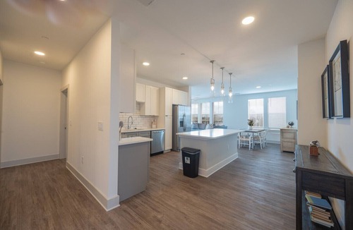 Clover House | Stunning Lake Wylie Apartment at VALE