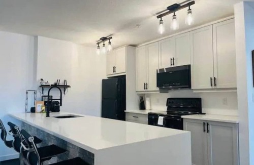 Fernie Condo | Stunning Silver Rock Condo: Pool, Hot Tub & Views