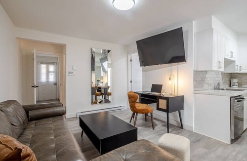 Sainte-Marie Apartment | Stylish 3BR in Montreal