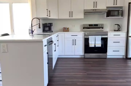 Gimli House | Stylish New-Build Duplex Retreat - C