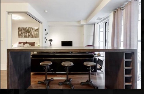 Downtown Toronto Apartment | Stylish Toronto 1BR Suite with Balcony and Workspace
