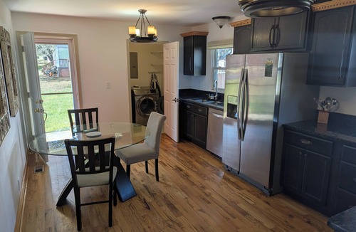 Easley House | Summer in the City. Charming 3-bed house in Easley Close to Hospital & Clemson