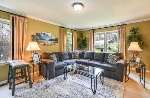 Roanoke Rapids House | Summer on the Lake: Private Dock & Kayaks