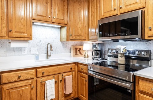 Gallatin House | Sumner Sunsets - Quiet Neighborhood with Room for the Entire Family
