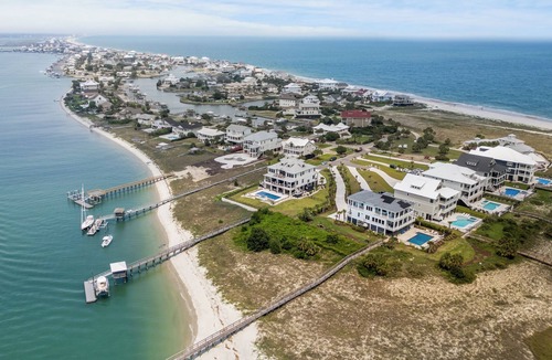 Inlet Harbour House | Sunrise Point: New Oceanfront Luxury Home