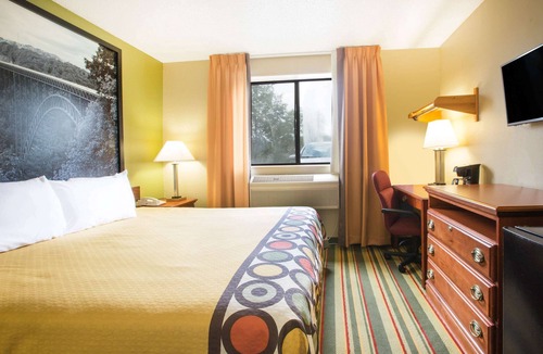 Sprague Hotel | Super 8 by Wyndham Beckley