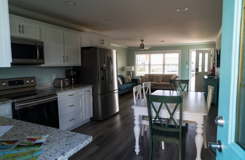 Emerald Isle House | Surf Sounds Beach Retreat, Enter your Relaxation Zone.