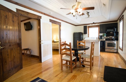 Travelers Rest Bed & Breakfast | Swamp Rabbit Inn Travelers Rest