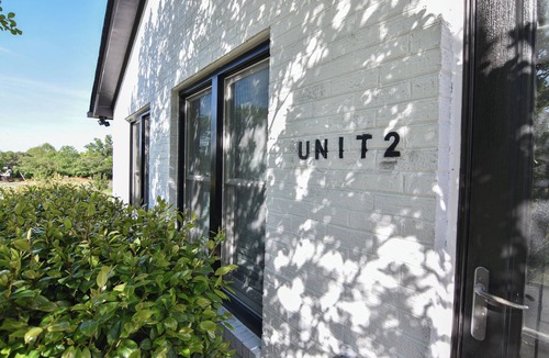 Bowling Green House | Sweet 1BR 1BA 5 min to lake 20 min to downtown CLT