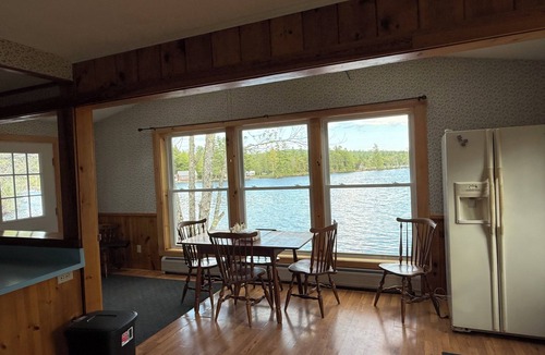 Lincoln House | Terrific 3-bedroom Lake house, with AC, on Cold Stream Pond in charming Lincoln