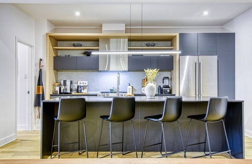 Mont-Tremblant Condo | The Alpinhaus at Verbier - Modern Condo by Ski & Golf