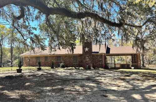 Eutawville House | The Bunkhouse at St Julien - Vintage Waterfront Lake House