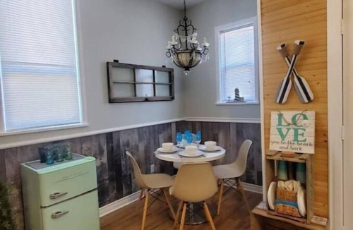 Thedford House | The Charmer - Grand Bend, Pinery & Ipperwash Hub!