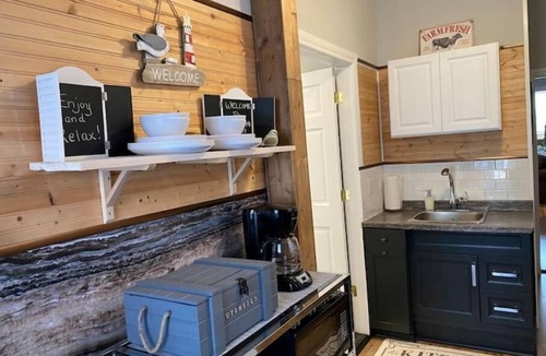 Thedford House | The Charmer - Grand Bend, Pinery & Ipperwash Hub!