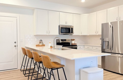 Wake Forest Apartment | The Chic Boutique @ Magnolia Trace - new 2 bedroom condo in downtown Wake Forest