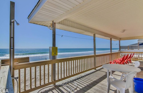 Surf City House | The Choice: Oceanfront Comfort in Surf City