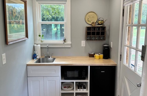 Abbeville County Cabin | The Cottage at Flourish Farm - Experience serenity at this cozy farm getaway