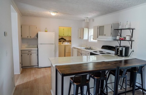 Conestee House | The Cozy Retreat - 3BR - Sleeps 7 - Near Greenville Mauldin & Simpsonville