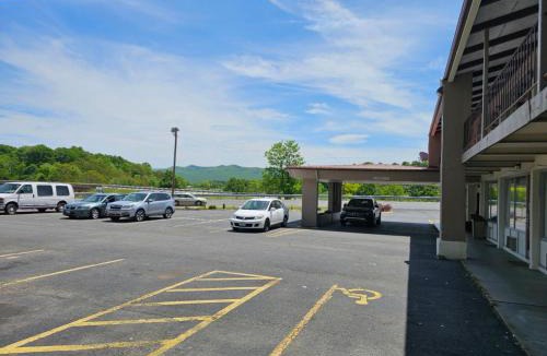 Wytheville Hotel | The Edyn Motel