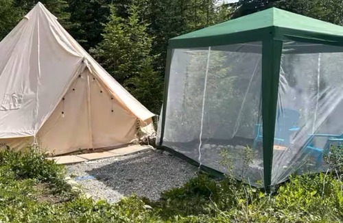 Golden RV Rental | The Explorer-5 minutes from Skybridge