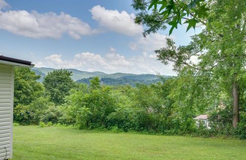 Banner Hill House | 'The Garden Cottage' w/Yard & Views in Erwin!