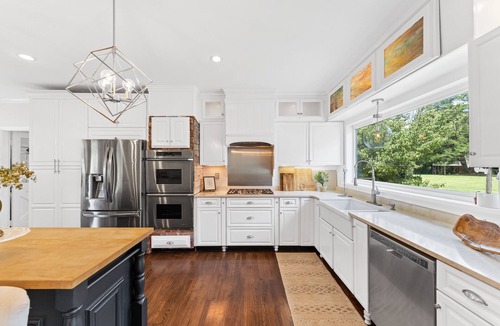 Abbeville House | The Gathering House , large pool retreat for families, friends & pre-bridal fun