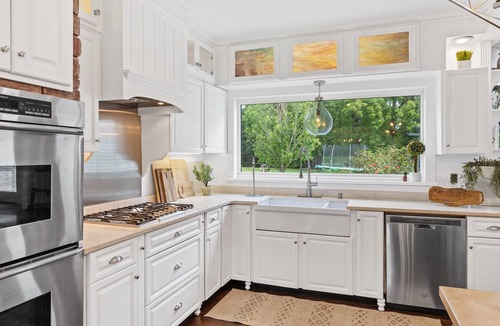 Abbeville House | The Gathering House , large pool retreat for families, friends & pre-bridal fun