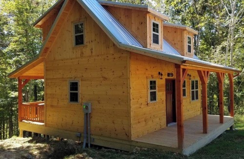 Fort Gay Cabin | "The Genoa" a Rustic Adventure - Amish-Built Deluxe Cabin
