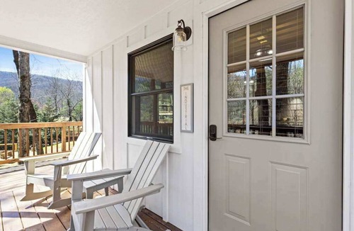 Blairsville Cabin | The Industrial at the Rise Retreat