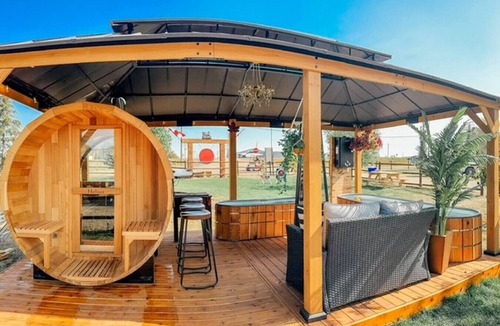 Stettler House | The Longhorn Glamper