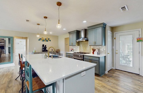Newport House | The Odd Pearl | Crabbing, Kayaking, & Quiet Coastal Living