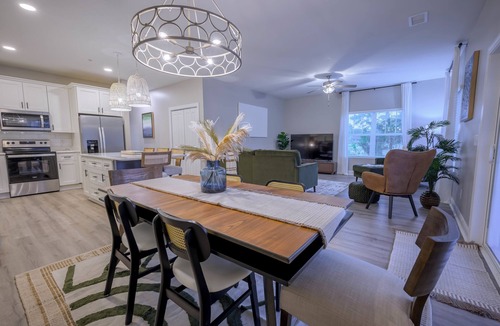 Cedar Point Condo | The Olive Room in Cedar Point