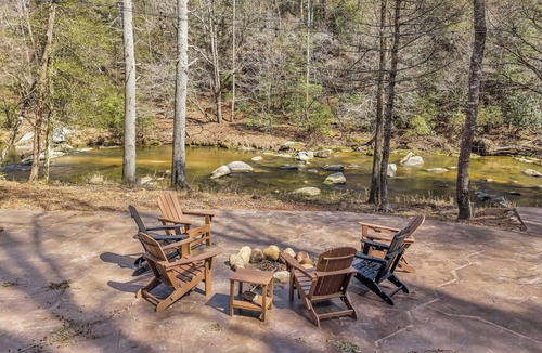Hays Cabin | The Roaring River Cabin