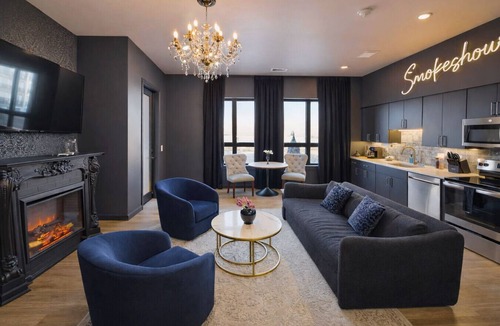Edgehill Condo | The Smokeshow on Music Row with Parking/Patio/Pool, Minutes to Broadway!