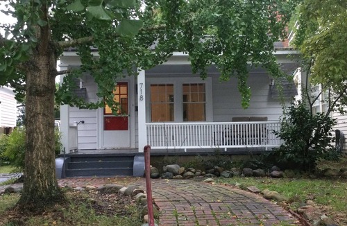 Washington House | The Sterling House On the river and close to downtown