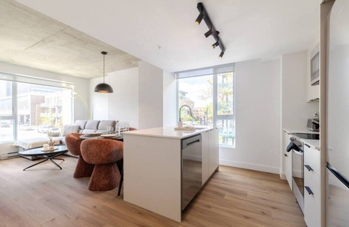 Sainte-Marie Apartment | The Velvet Loft Montréal