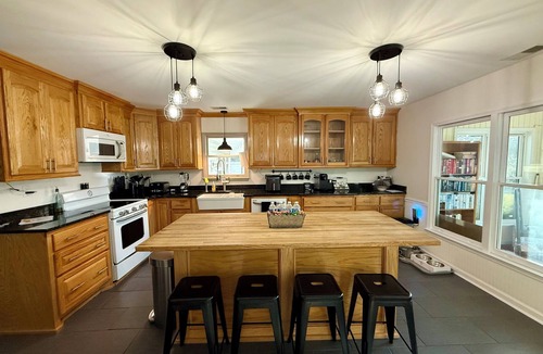 Cross House | TIME TO RELAX with this direct waterfront home with private dock and ramp