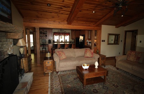 Jefferson Cabin | Trade the Heat for Mtn Breezes- Hot Tub, WiFi, & Near New River State Park