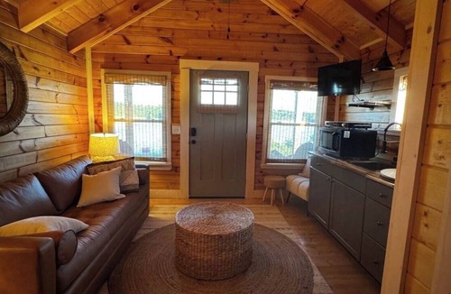 Bean Station Cabin | Tranquil Cabin In Charming Bean Station Tn on Cherokee Lake With Boat Ramp