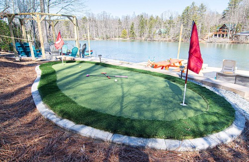 Brevard Cabin | Treetop Lakehouse |Hot Tub+Sauna+Games+Kayak