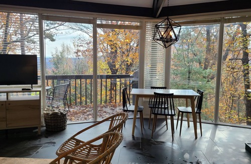 Big Canoe Cabin | Treetopper. The Perfect Mountain Retreat. Feels like you are in the trees!