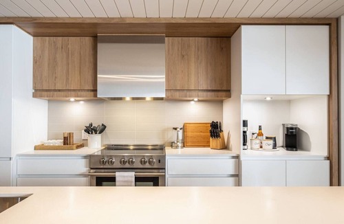 Mont-Tremblant Condo | Tremblant Koselig- Lake and Mountain Haven