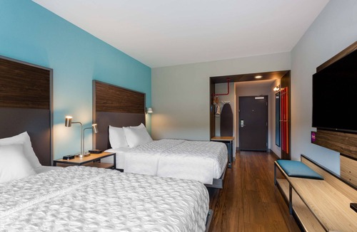 New River Hotel | Tru by Hilton Radford, VA