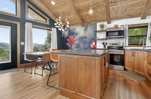 Saluda House | Twilight Timber at Saluda Mountain Retreats!