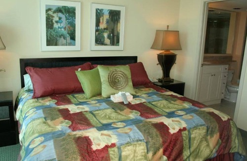Crescent Beach Resort | Two Bedroom, Ocean View, Luxury Condo, North, Myrtle Beach, SC 2049389