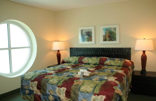 Crescent Beach Resort | Two Bedroom, Ocean View, Luxury Condo, North, Myrtle Beach, SC 2049389