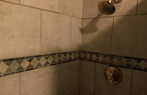 Columbia Apartment | Two room suites, 1 minute to shopping and restaurants.