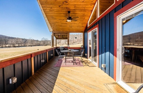 Draper Cabin | Two, Side-By-Side 1BR Riverfront Cabins! Sleeps 4